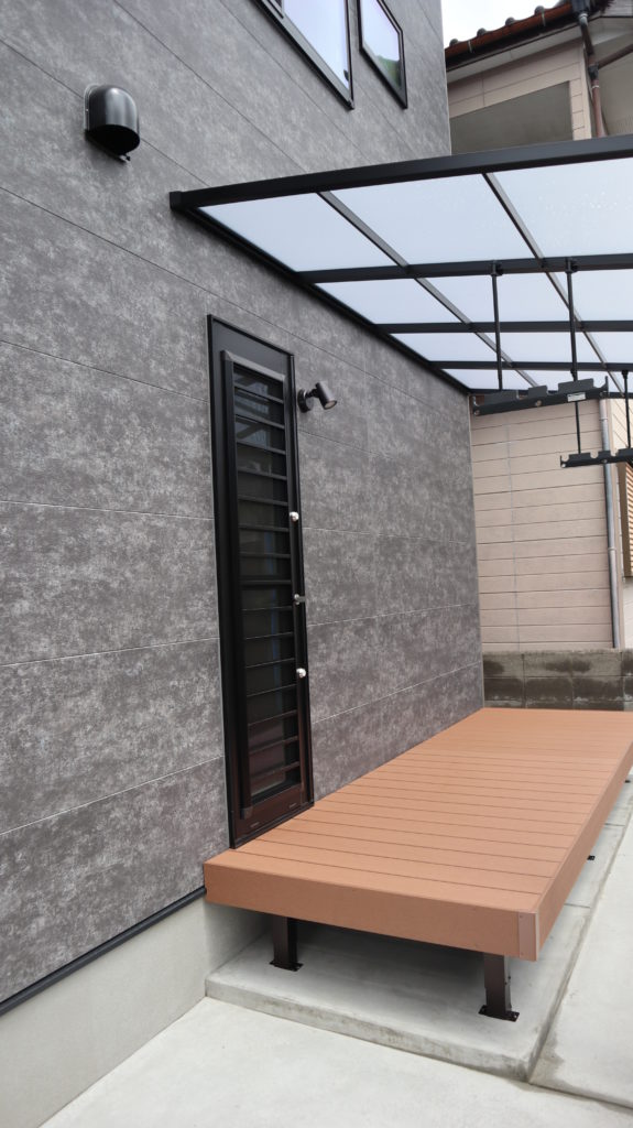 勝手口　テラス