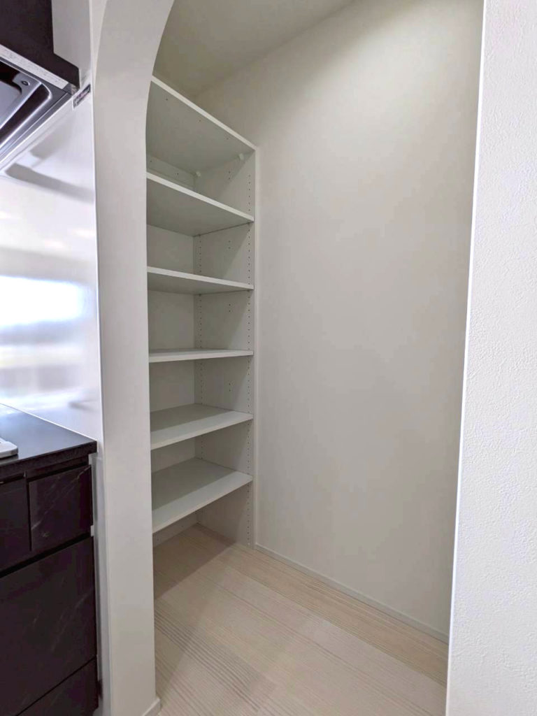 諫早　新築　収納　パントリー